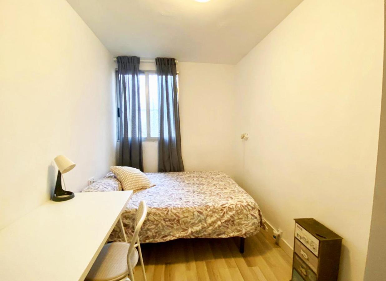 Valencia Guest Rooms Near The Beach In Shared Apartment Valência Exterior foto